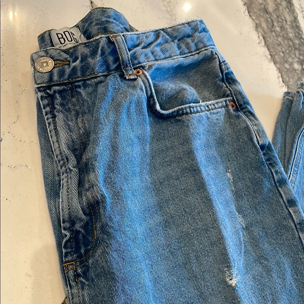 Urban Outfitters BDG MOM High Rise Denim Distressed Jeans 32 - Picture 7 of 8